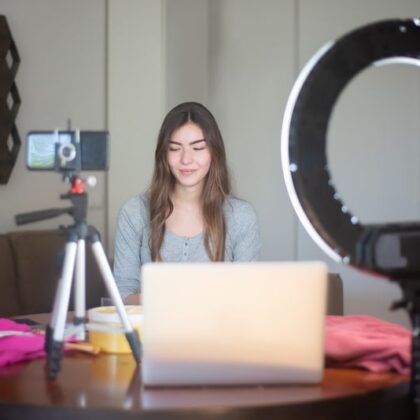 Adjustable LED Ring Light